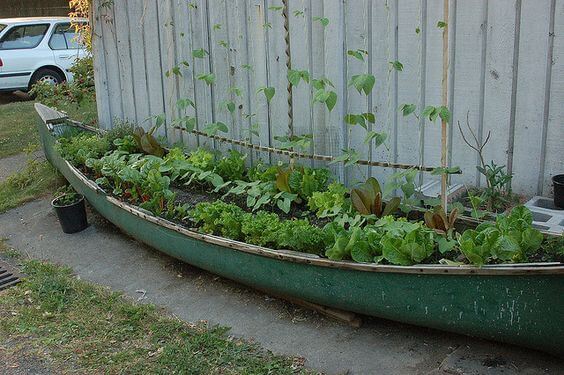 20 DIY Raised Garden Bed Ideas That Made Out Of Easy-to-find Materials - 141
