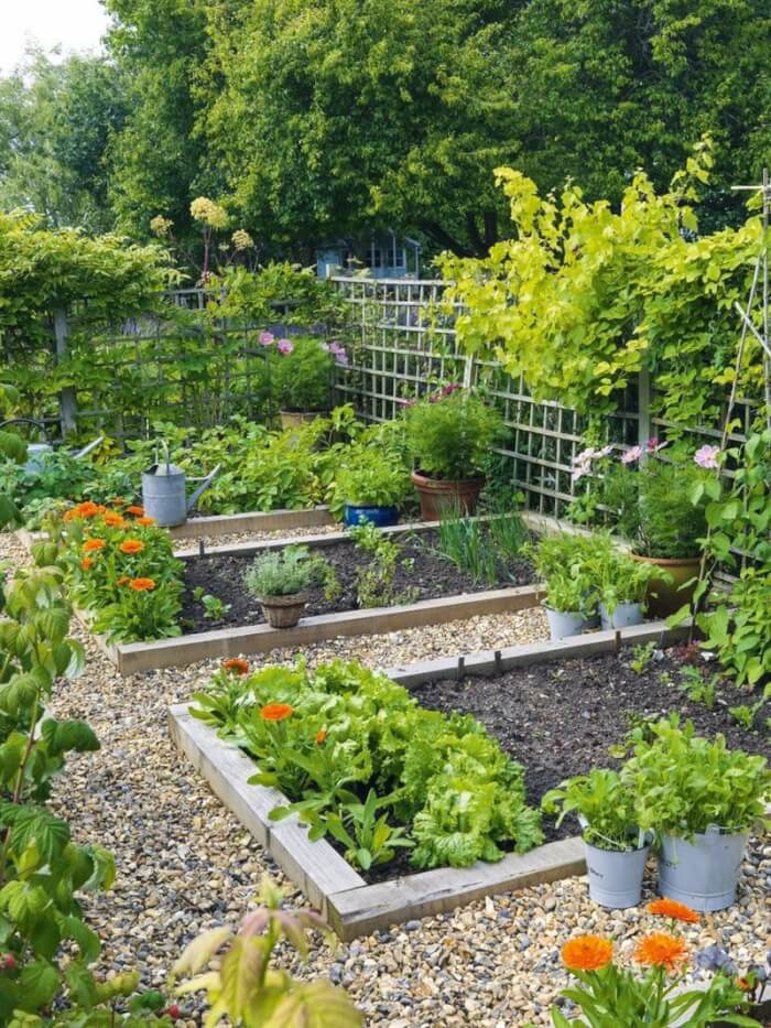 20 DIY Raised Garden Bed Ideas That Made Out Of Easy-to-find Materials - 165