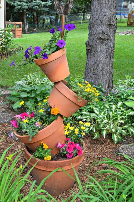 21 Upcycled Flower Bed Ideas - 151